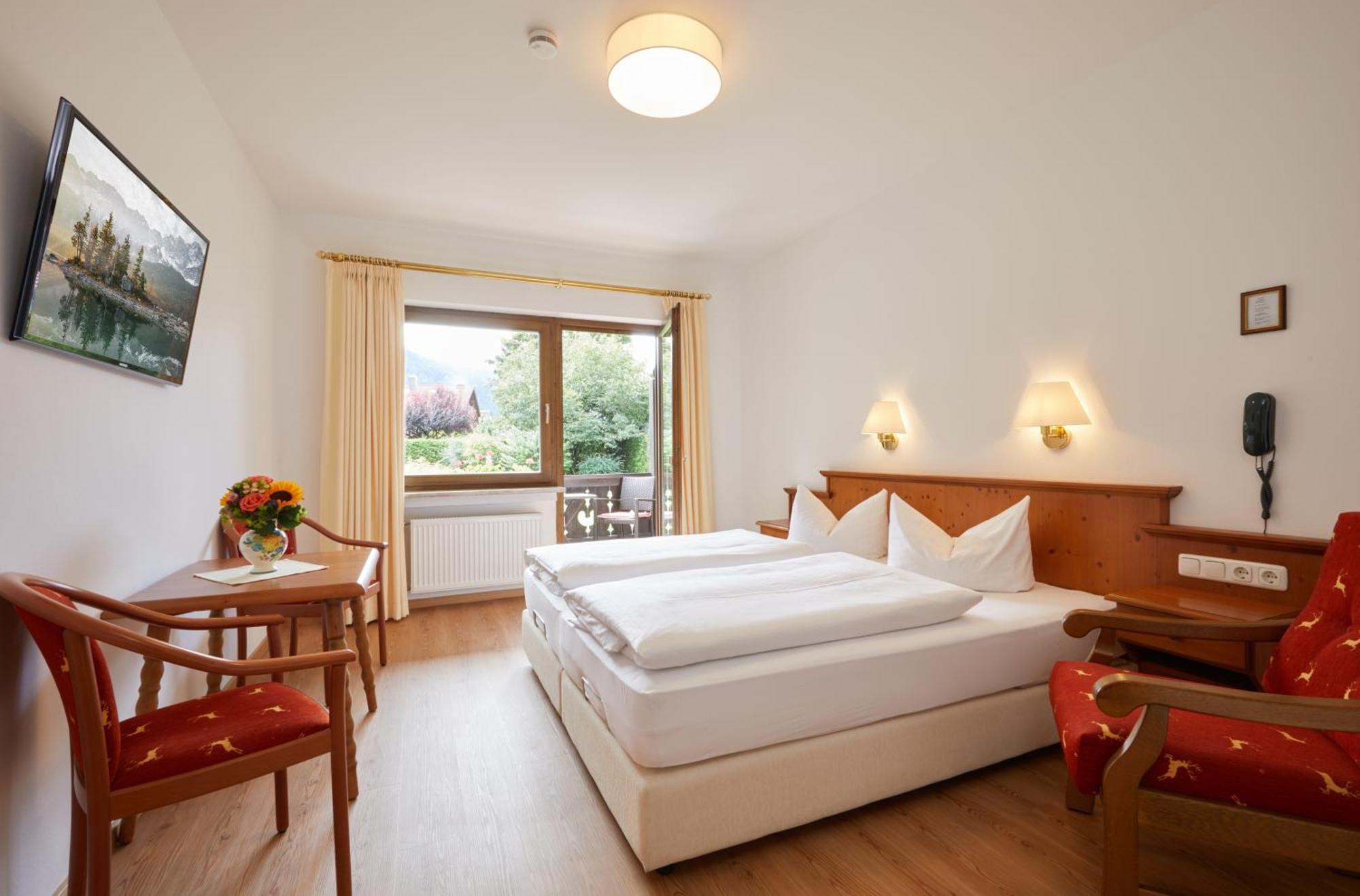 Hotel Garni Zugspitz Farchant Zimmer foto