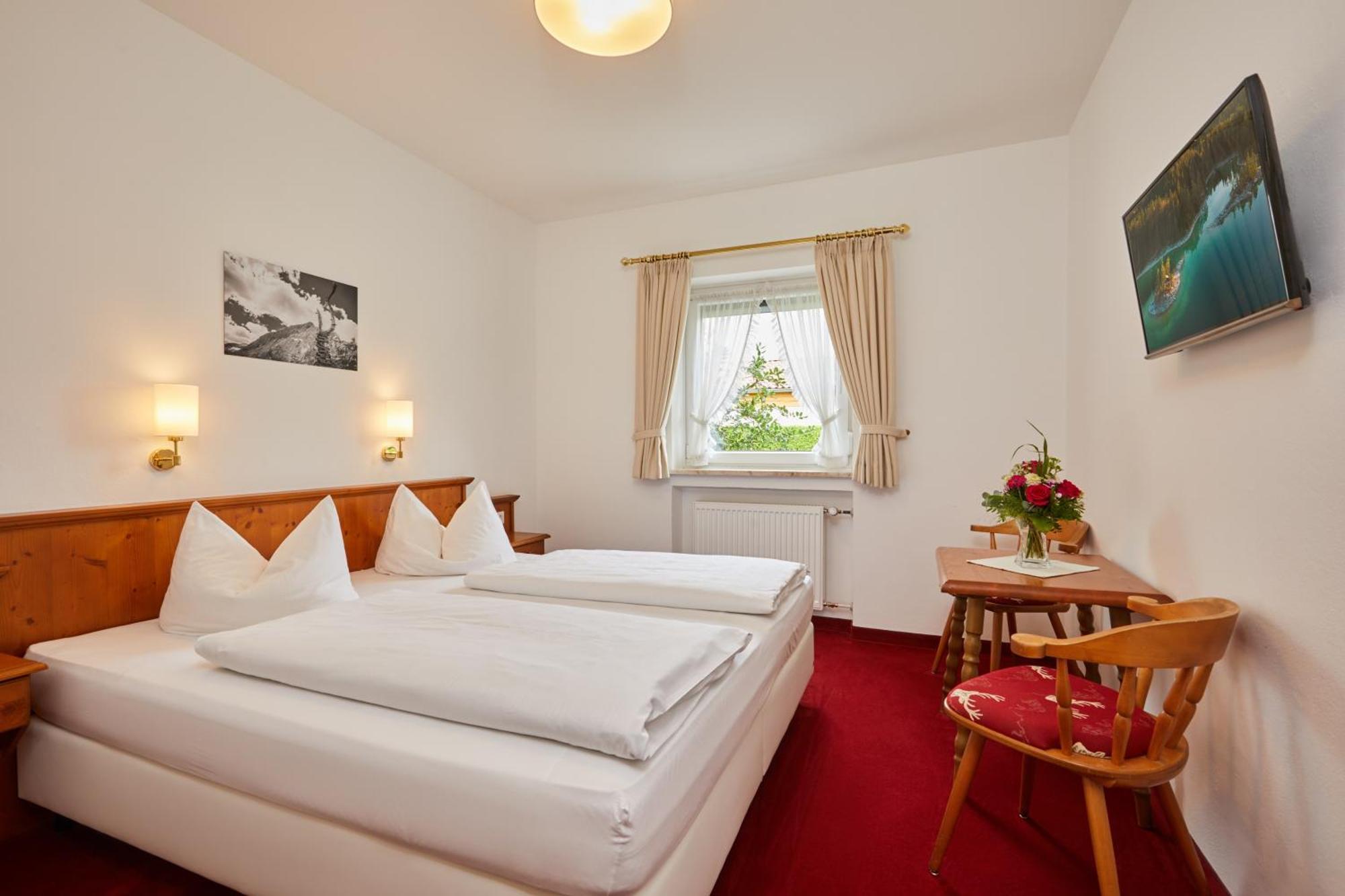 Hotel Garni Zugspitz Farchant Zimmer foto